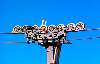 Télécabine_Panoramic_Mont-Blanc_vue_11_vers_la_pointe_Helbronner_(3_466_m)-1-1